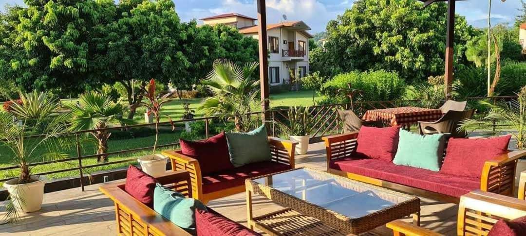 Sunday Alaya Corbett Villa Rāmnagar Exterior foto