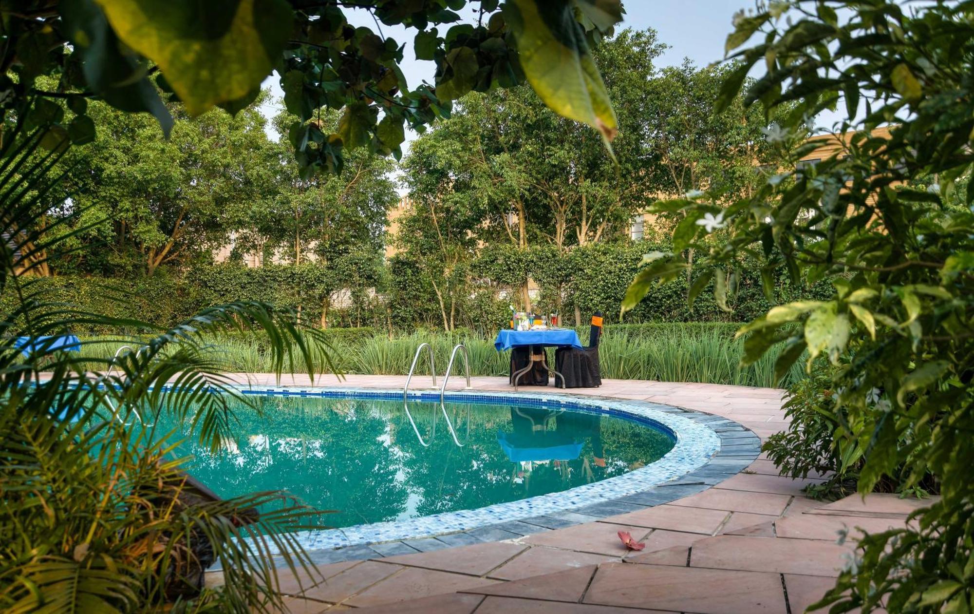 Sunday Alaya Corbett Villa Rāmnagar Exterior foto