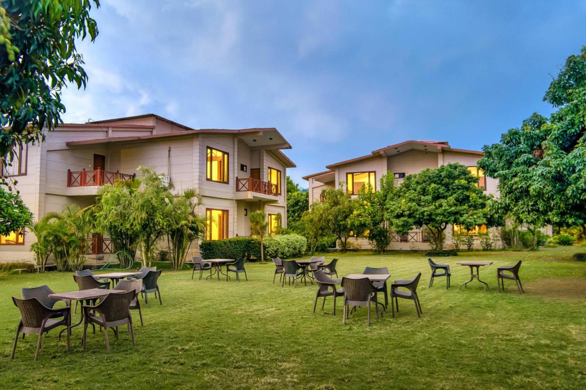 Sunday Alaya Corbett Villa Rāmnagar Exterior foto